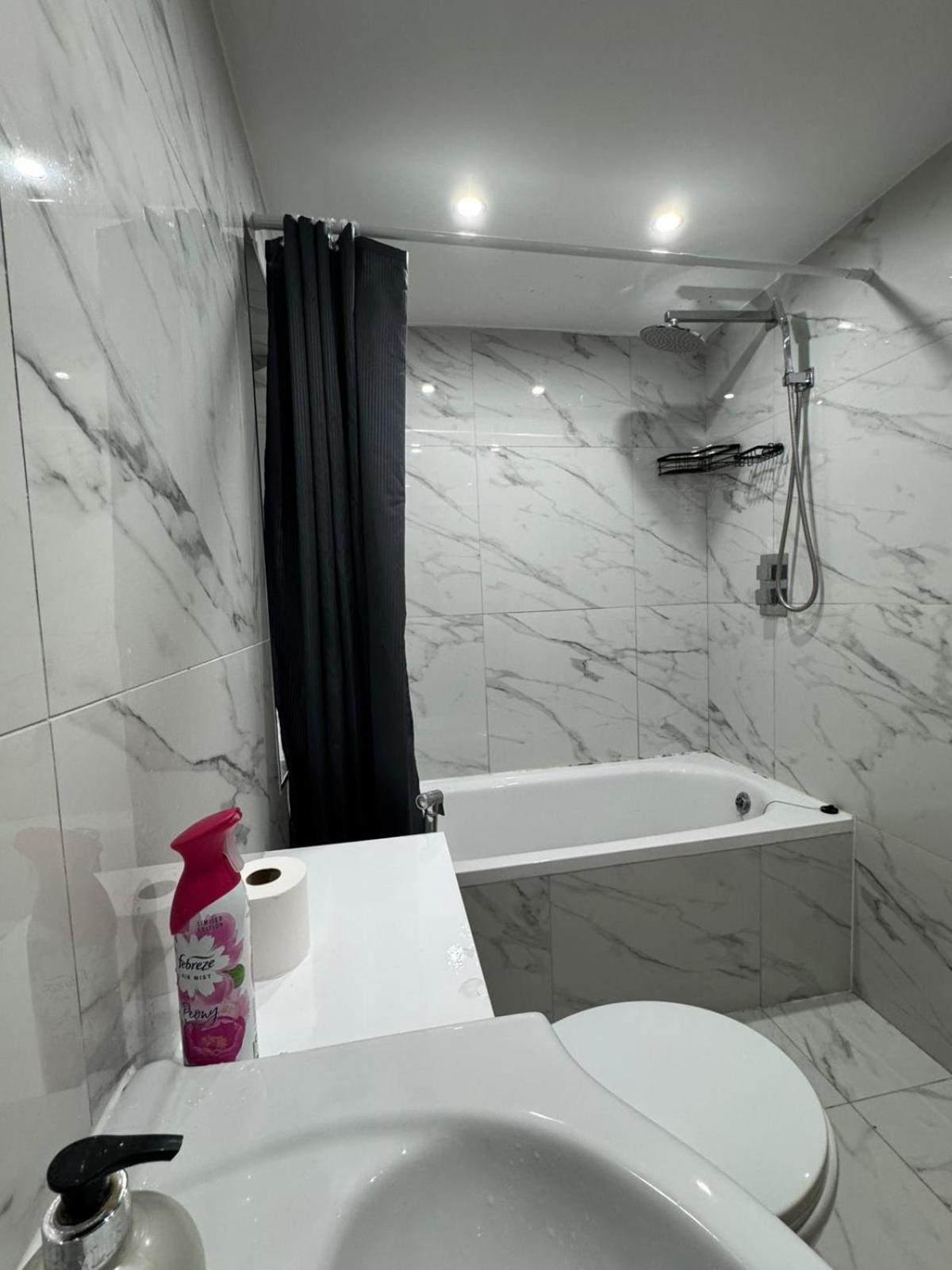 Perfect Stay Near Manchester Airport Wythenshawe Buitenkant foto